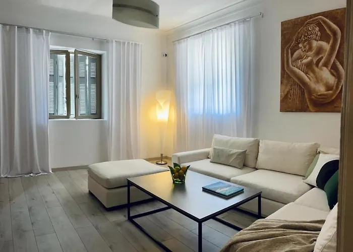 The Acropolis Cave Apartment